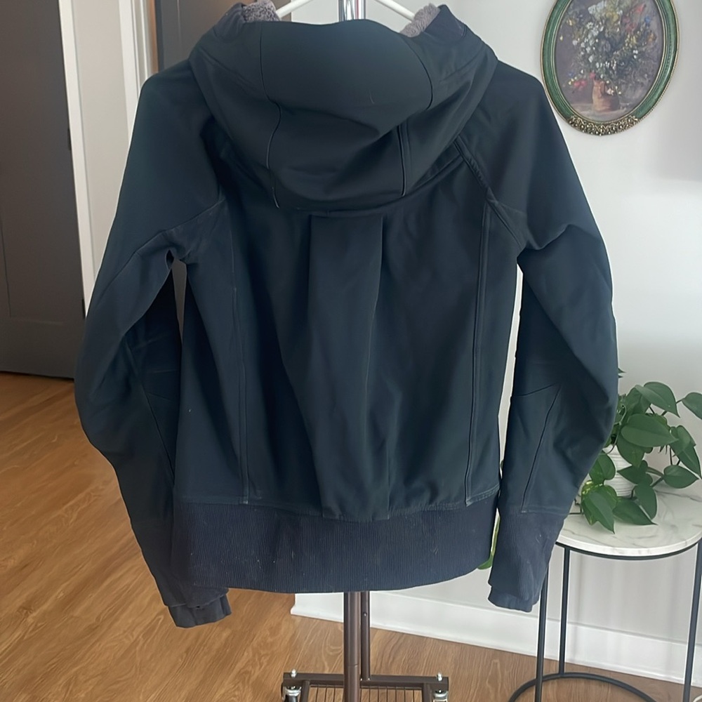 Women's Black Hooded Lululemon Jacket - Picture 2 of 4